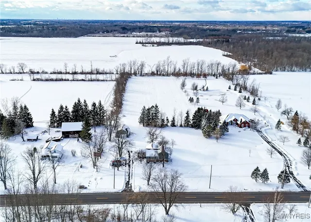 $320,000 | 3610 South Newstead Road, Alden, NY 14001