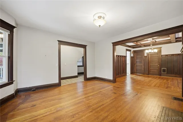 $1,750 | 830 Potomac Avenue, Buffalo, NY 14209