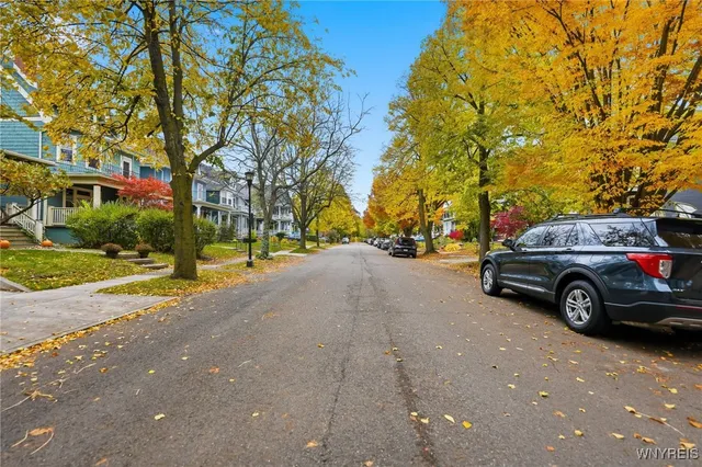 $1,750 | 830 Potomac Avenue, Buffalo, NY 14209