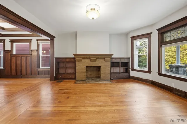 $1,750 | 830 Potomac Avenue, Buffalo, NY 14209