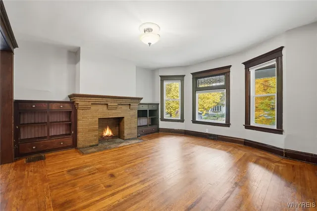 $1,750 | 830 Potomac Avenue, Buffalo, NY 14209