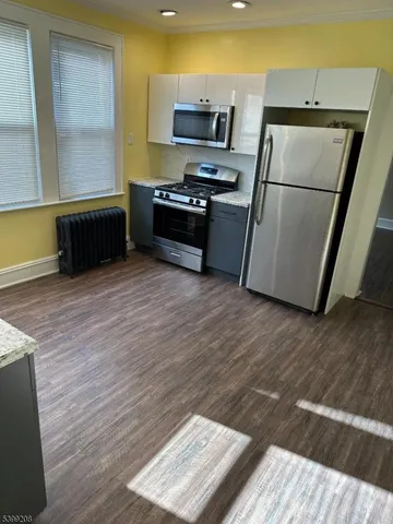$2,400 | 58 Lincoln Place, Unit 2, Irvington, NJ 07111