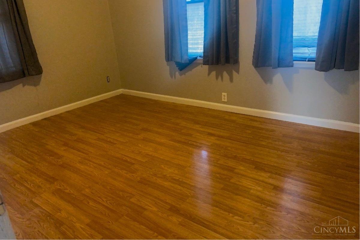 1141 Groesbeck Road Cincinnati, OH 45224 - Photo 5 of 9 Gallery Image 5