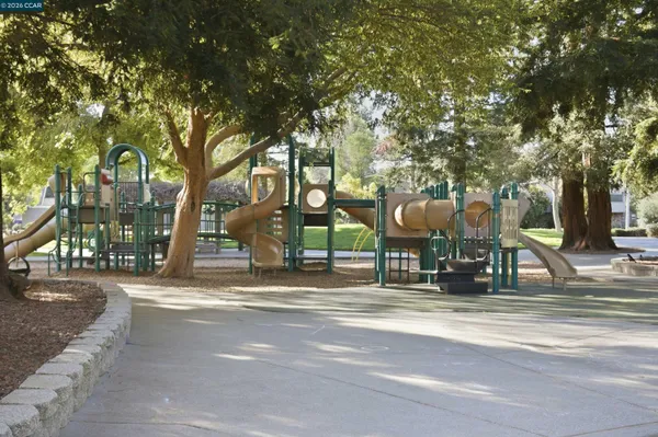 $650,000 | 55 Mozden Lane, Pleasant Hill, CA 94523