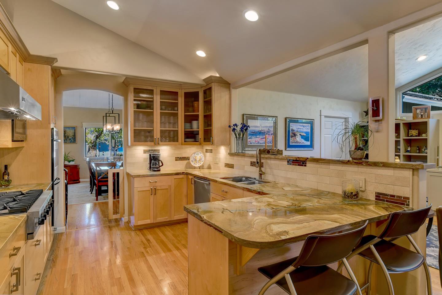 106 Ridgeview Court Santa Cruz, CA 95060 - Photo 17 of 38