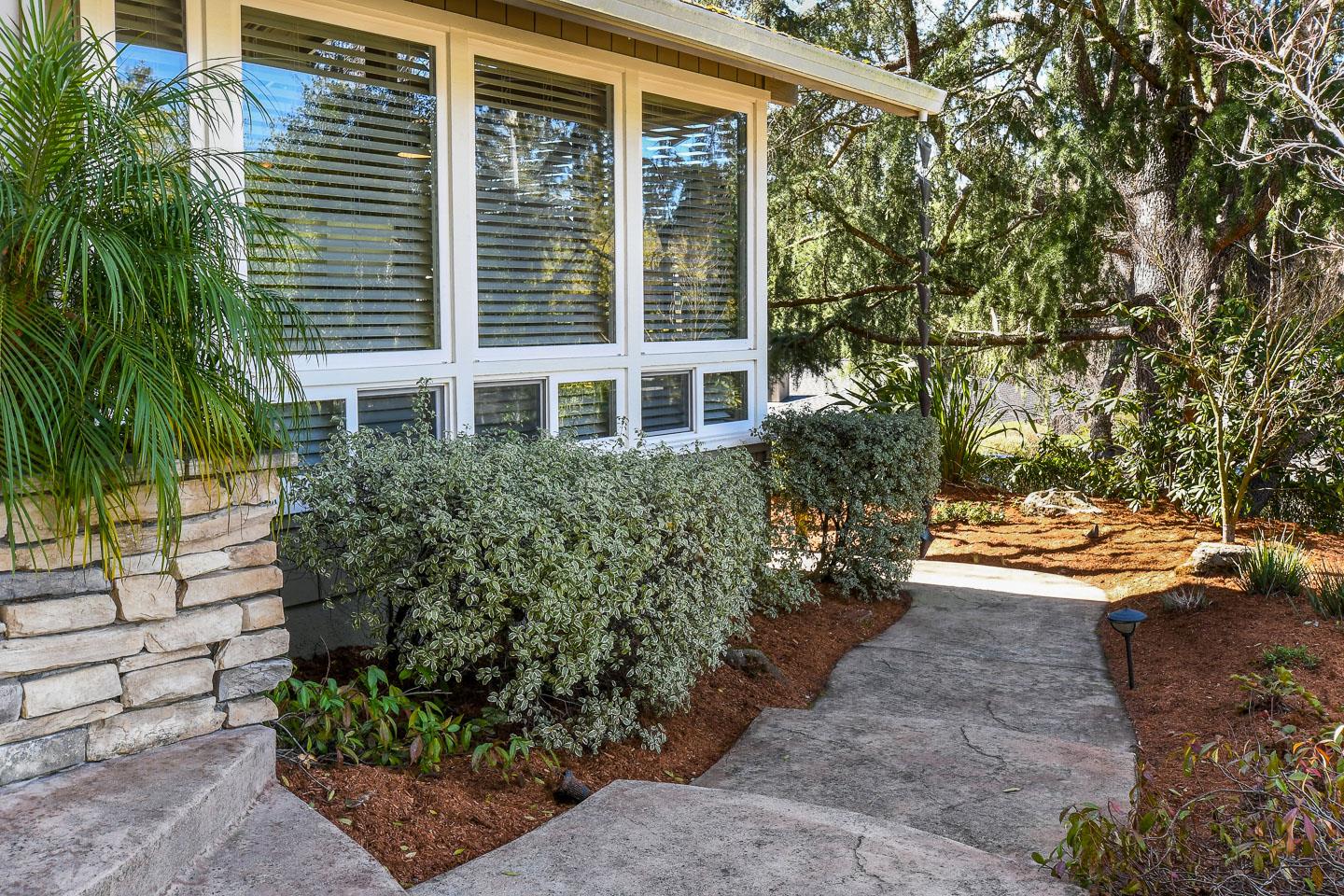 106 Ridgeview Court Santa Cruz, CA 95060 - Photo 5 of 38