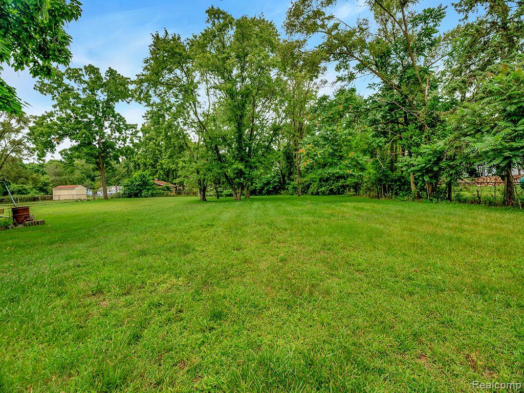 11155 Stark Road Livonia, MI 48150 - Photo 20 of 22