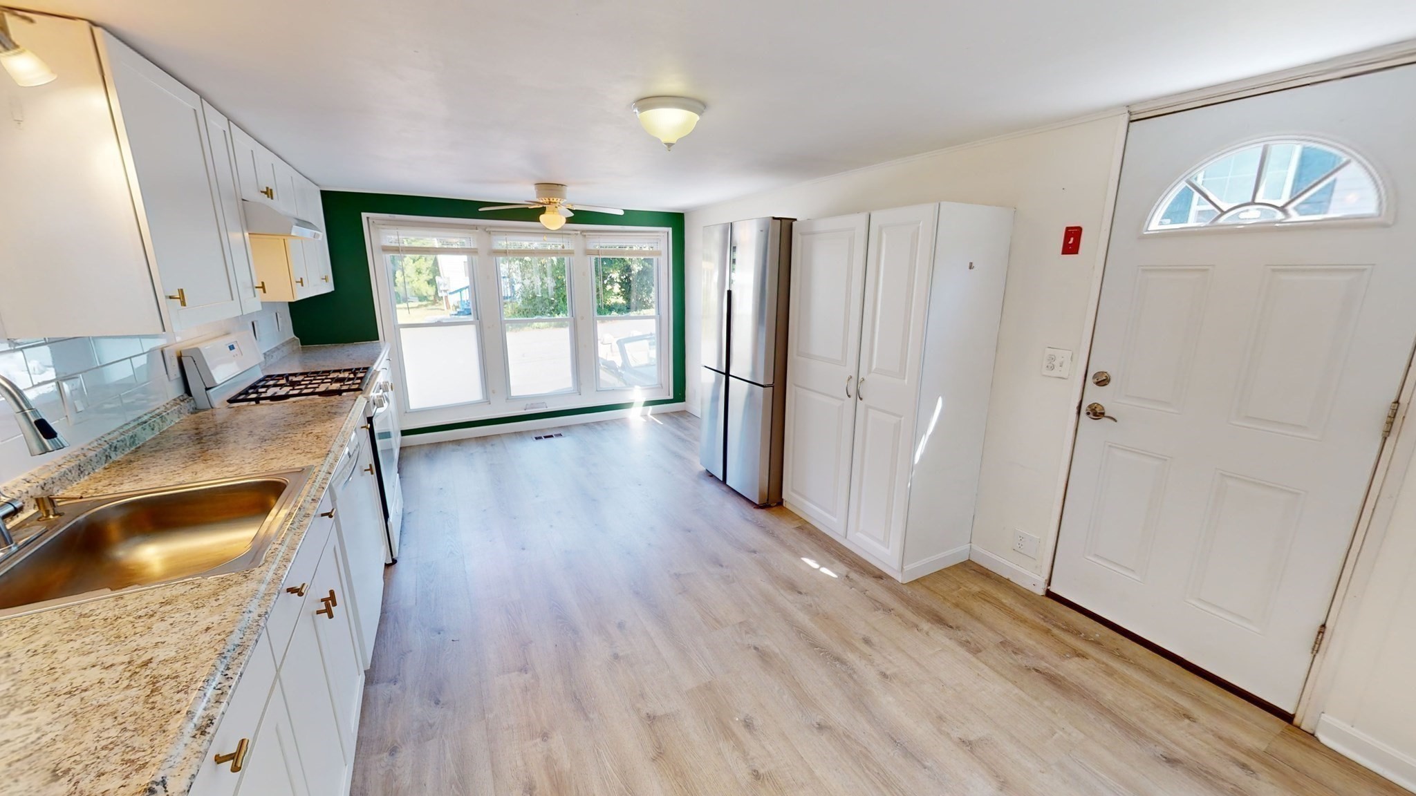 270 Littleton Road, Unit 20 Chelmsford, MA 01824 - Photo 4 of 11 Gallery Image 4