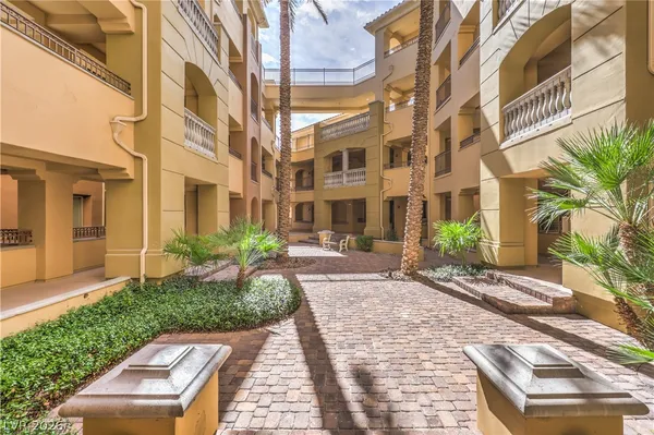 $485,000 | 30 Via Mantova, Unit 202, Henderson, NV 89011