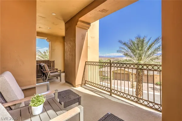 $485,000 | 30 Via Mantova, Unit 202, Henderson, NV 89011