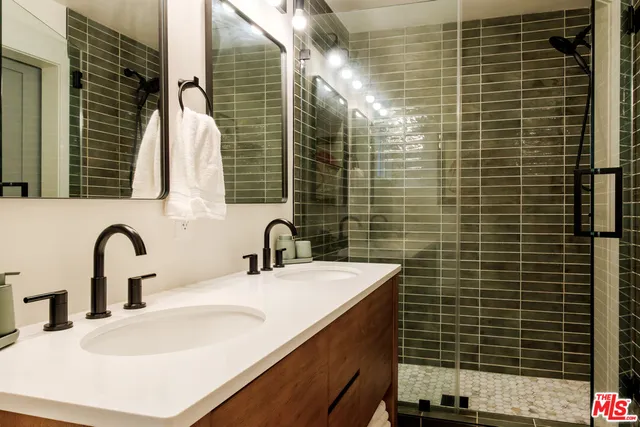 $1,390,000 | 549 Meridian Terrace, Los Angeles, CA 90042