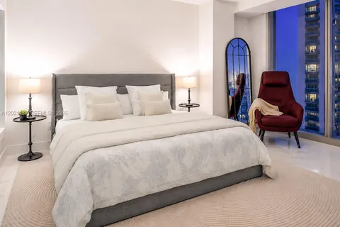 $990,000 | 700 Northeast 26th Terrace, Unit 2105, Miami, FL 33137