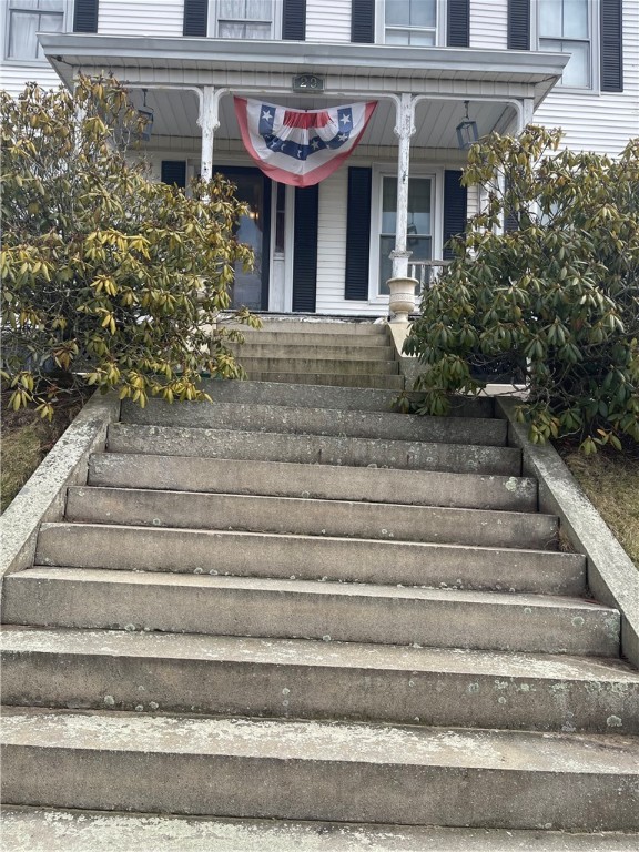 29 Summer Street Westerly, RI 02891 - Photo 36 of 50