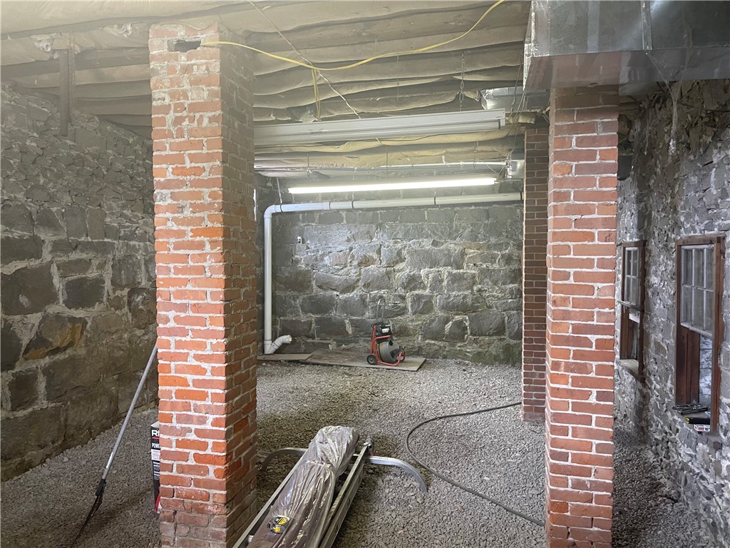 29 Summer Street Westerly, RI 02891 - Photo 41 of 50