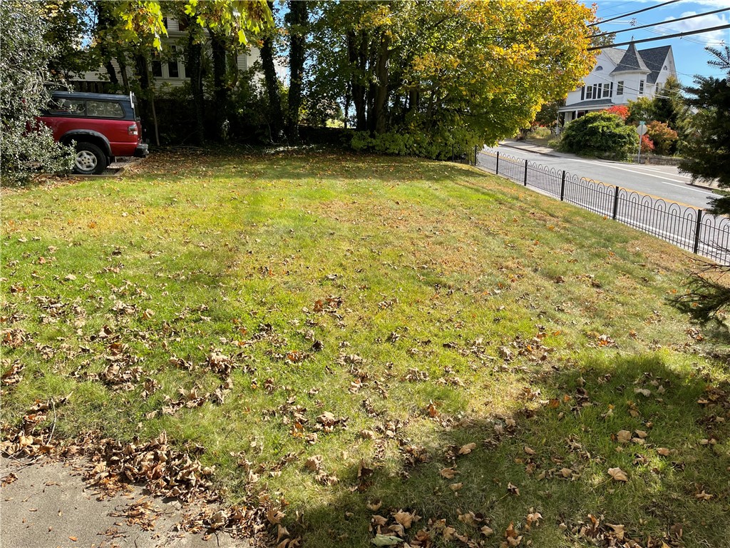 29 Summer Street Westerly, RI 02891 - Photo 48 of 50 Side Yard