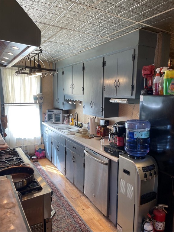 29 Summer Street Westerly, RI 02891 - Photo 7 of 50