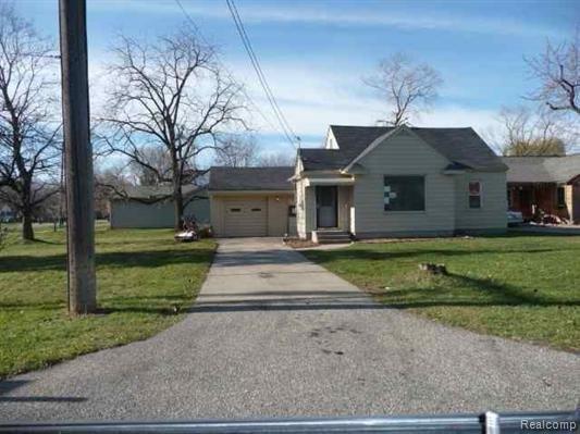 2295 Rochester Court Troy, MI 48083 - Photo 1 of 10 1.jpg