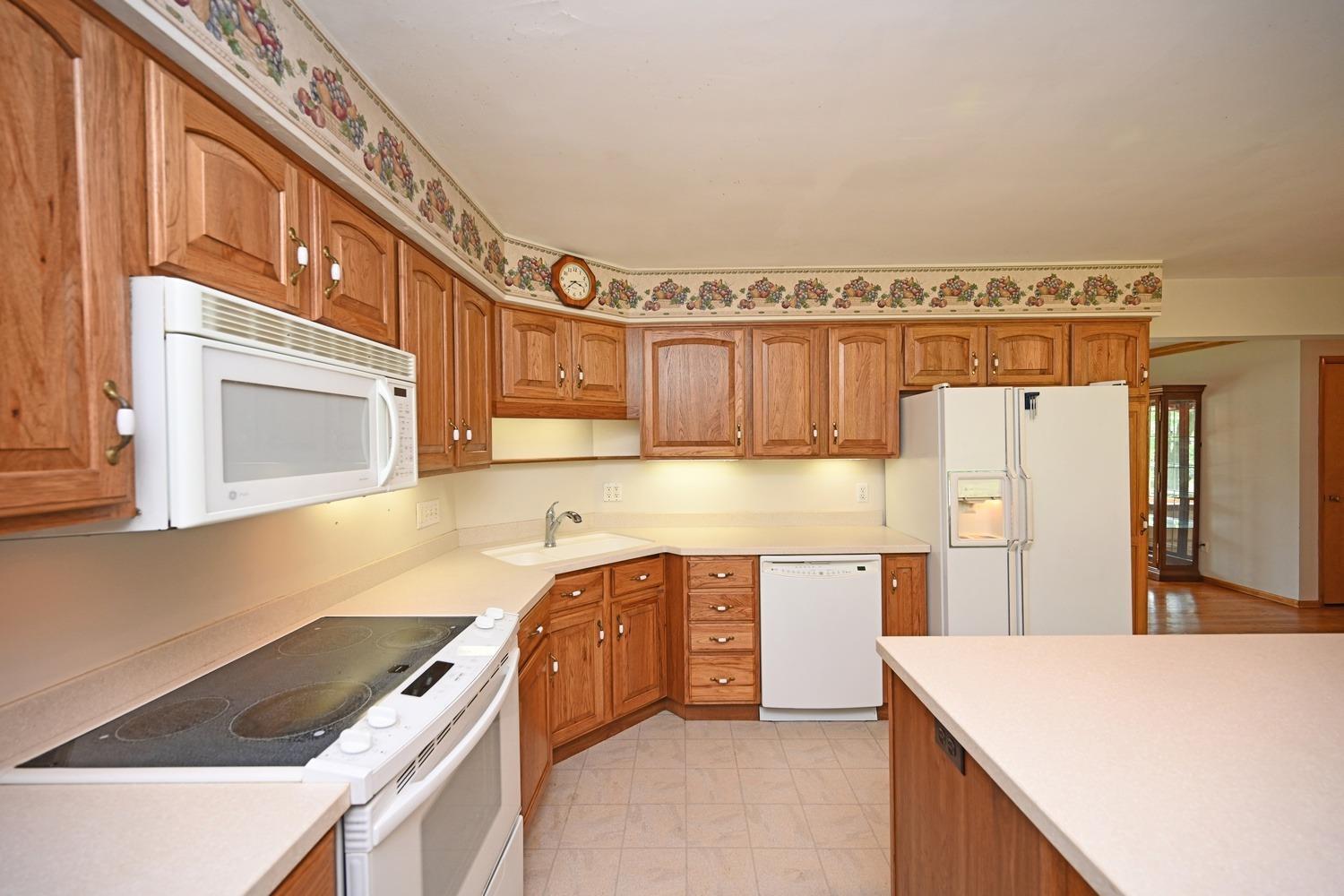 9400 Daly Road Cincinnati, OH 45231 - Photo 15 of 43 Gallery Image 15
