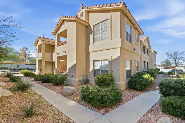 $214,900 | 520 Arrowhead Trail, Unit 522, Henderson, NV 89015