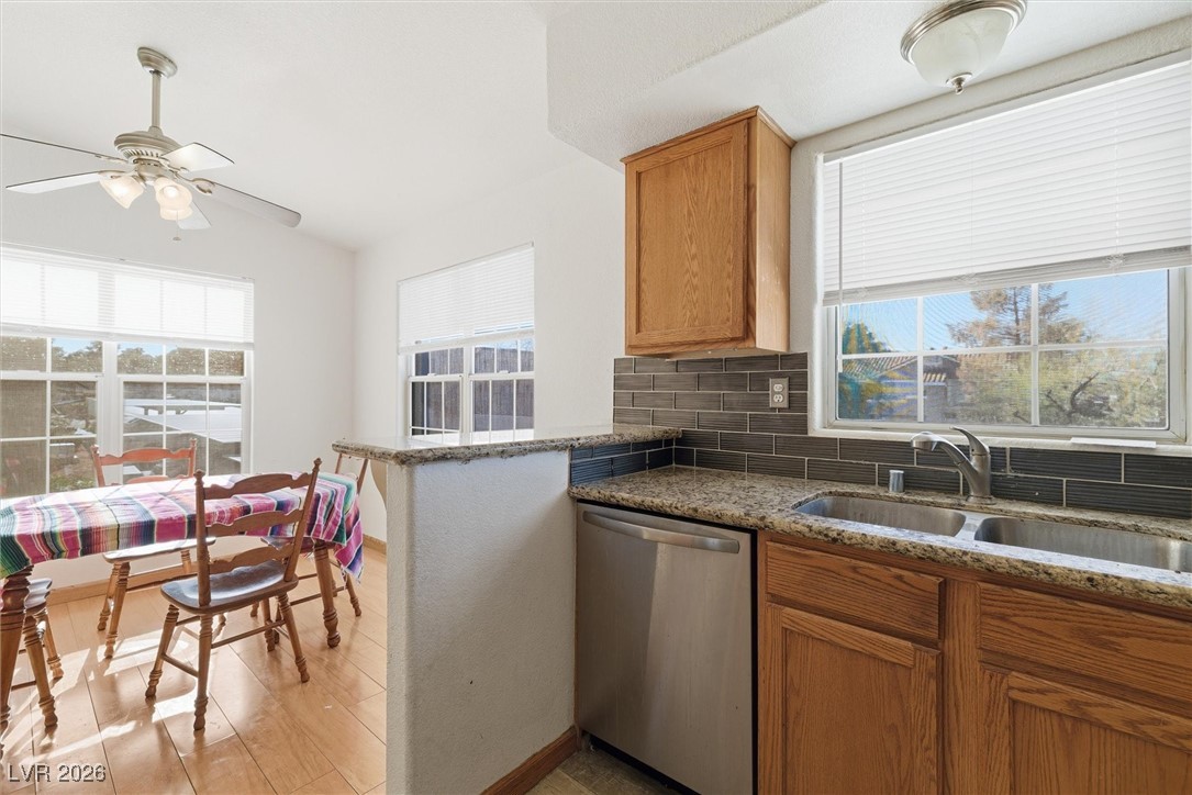 520 Arrowhead Trail, Unit 522 Henderson, NV 89015 - Photo 7 of 20