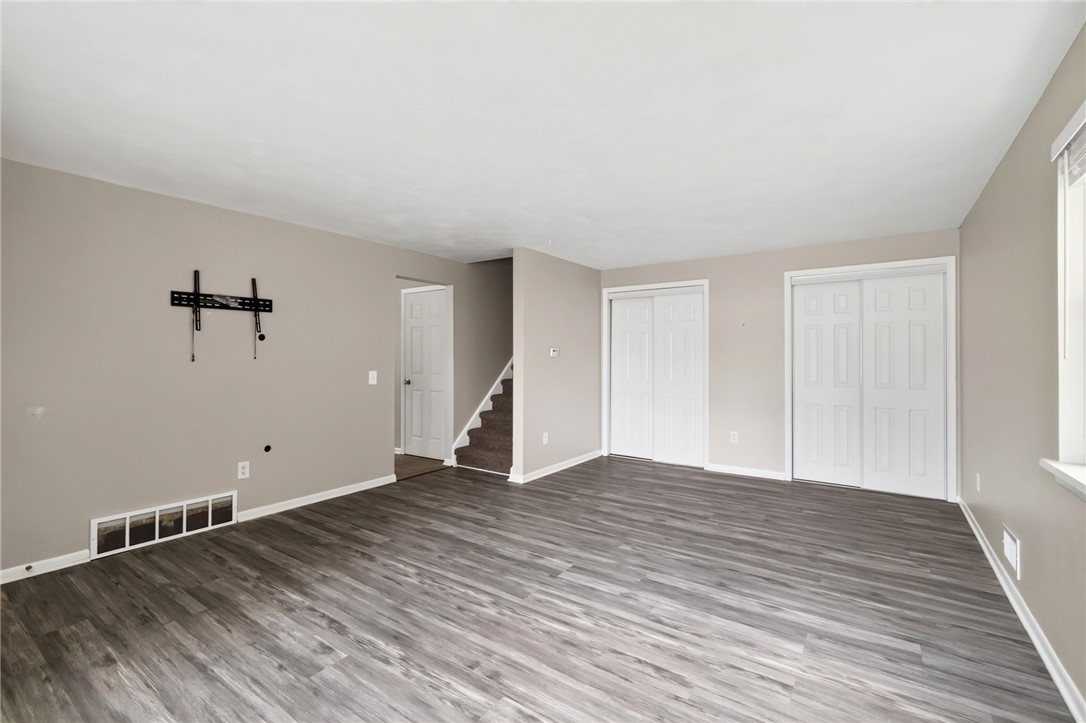 120 Pine Street East Rochester, NY 14445 - Photo 15 of 31 front unit living room view #2
