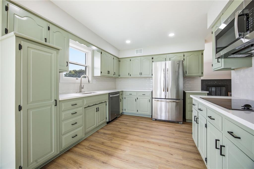16101 Cantrell Road Bonner Springs, KS 66012 - Photo 6 of 56