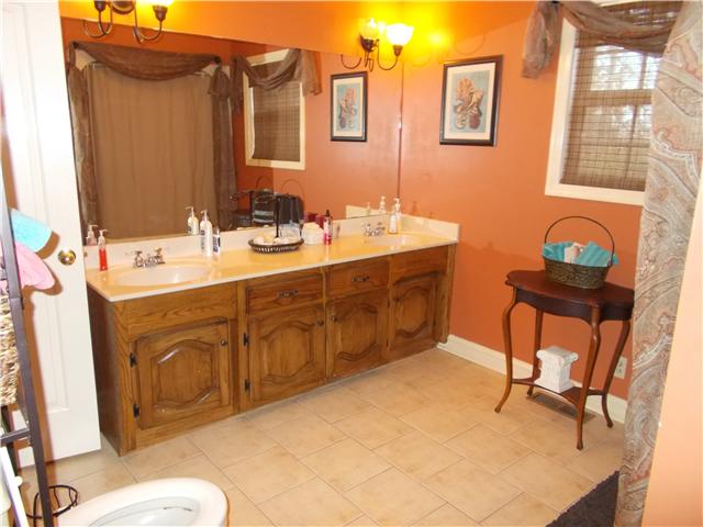 1196 Crowder Road Lawrenceburg, TN 38464 - Photo 13 of 20