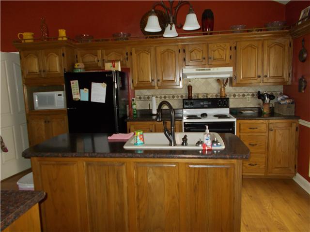 1196 Crowder Road Lawrenceburg, TN 38464 - Photo 7 of 20