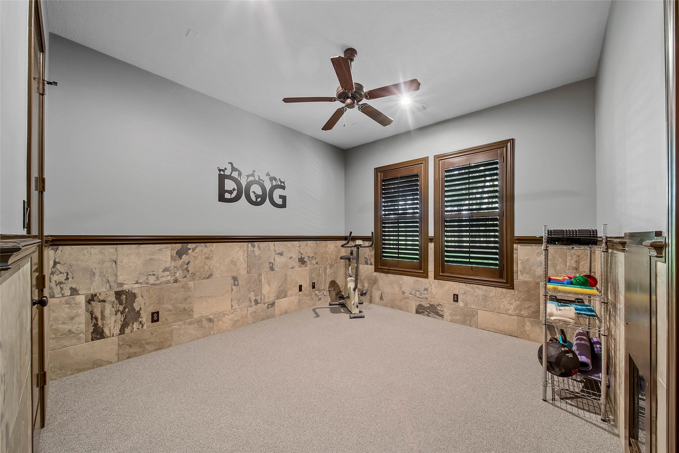 852 Eagle Pointe Montgomery, TX 77316 - Photo 28 of 48 a view of hallway with a window