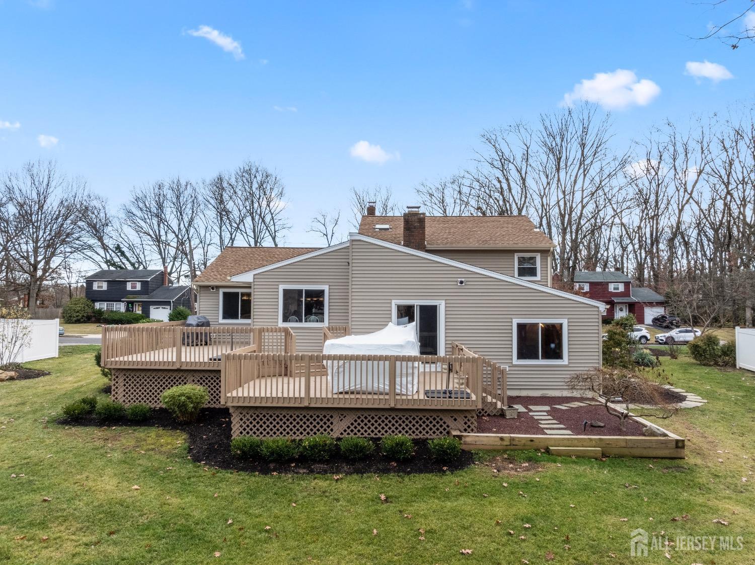21 Rolling Road East Brunswick, NJ 08816 - Photo 25 of 32 Gallery Image 25