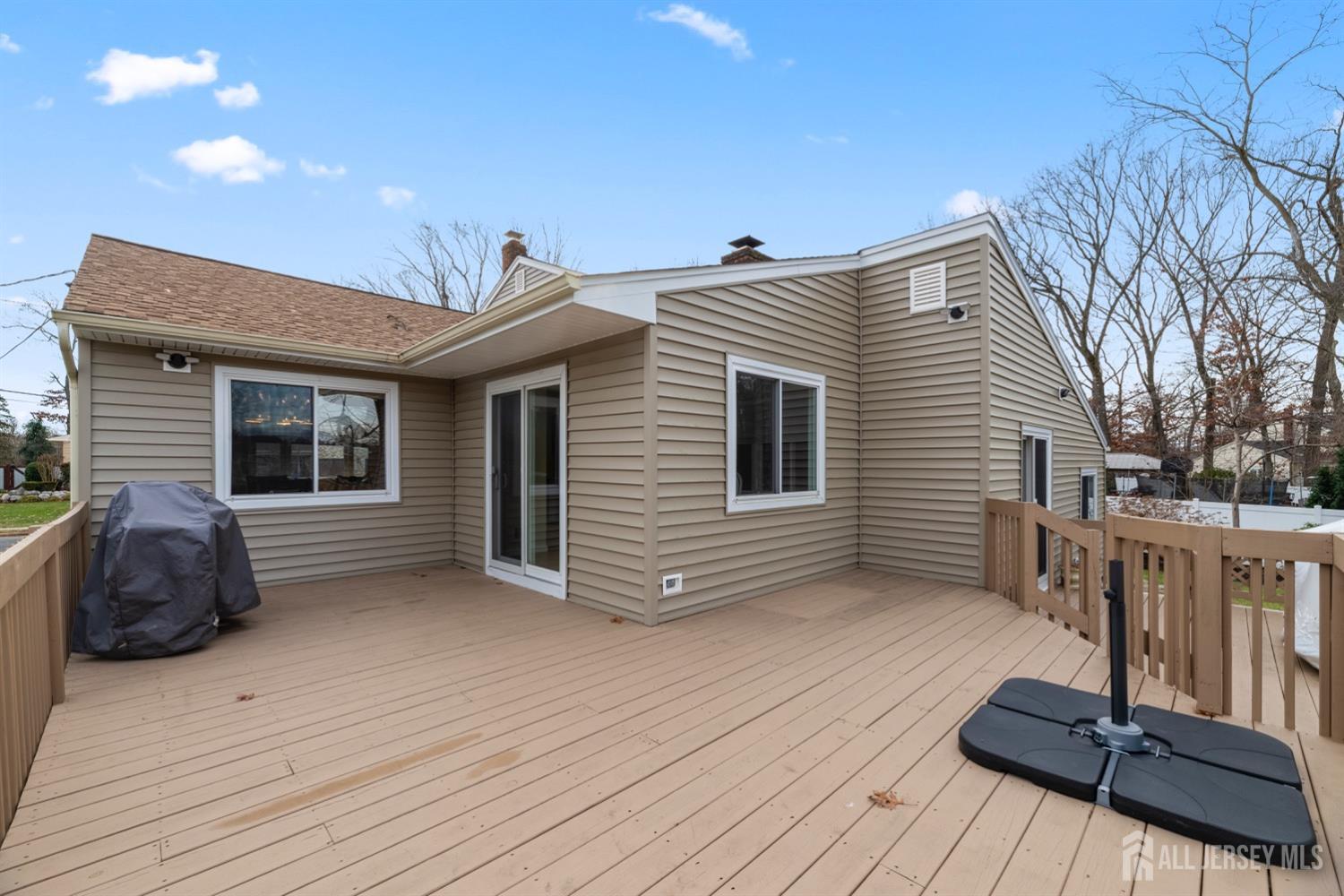 21 Rolling Road East Brunswick, NJ 08816 - Photo 26 of 32 Gallery Image 26