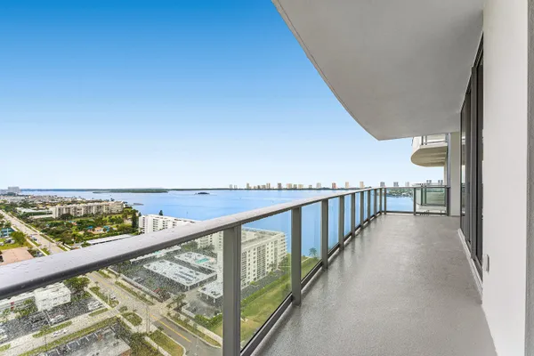 $1,349,000 | 220 Lake Shore Drive, Unit 2005, Lake Park, FL 33403