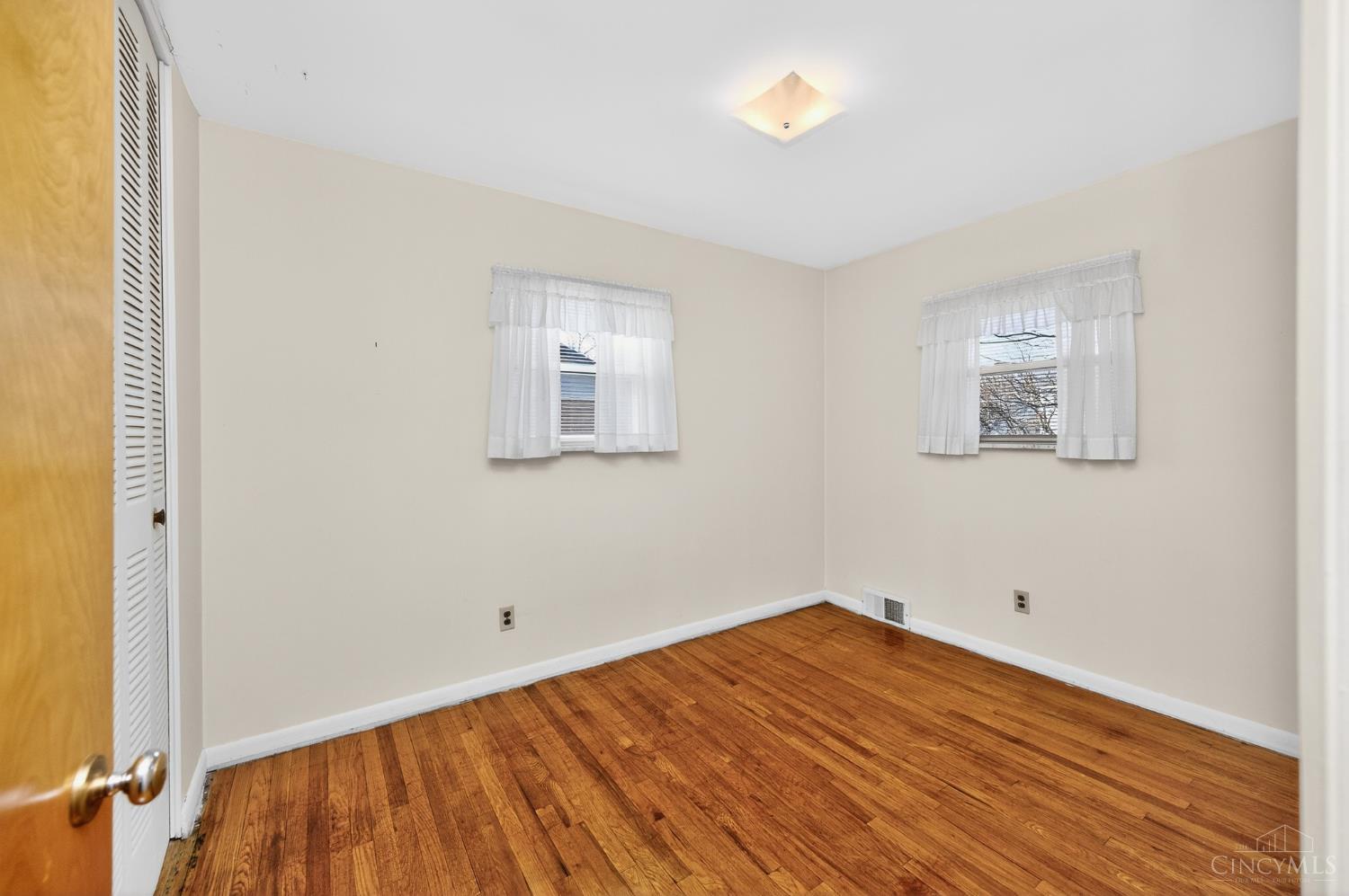 6751 Rutherford Court Cincinnati, OH 45239 - Photo 16 of 25 Gallery Image 16