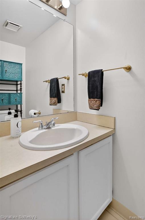 22050 Edgewater, Unit 371 Novi, MI 48375 - Photo 23 of 51