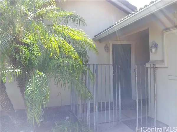 $1,000 | 92-106 Manauea Place, Kapolei, HI 96707