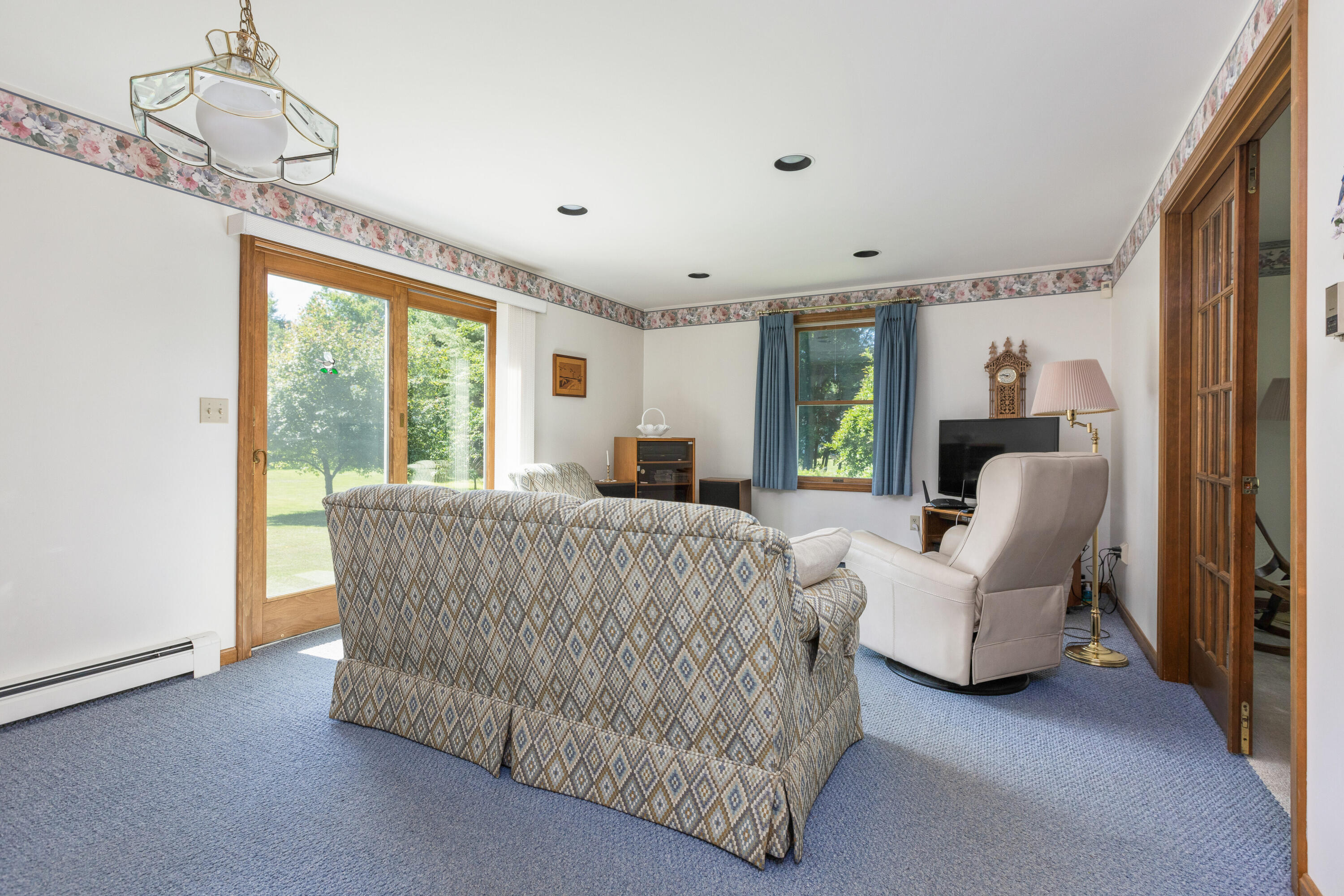 8 Merrill Road Westbrook, ME 04092 - Photo 14 of 39 8 Merrill Rd Westbrook ME-print-014-017-