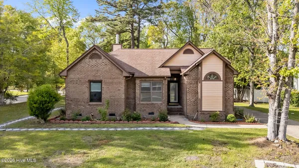 $292,000 | 801 Deerfoot Circle, New Bern, NC 28562