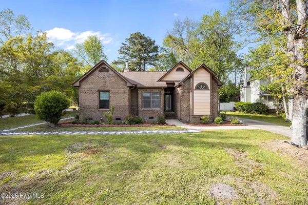 $292,000 | 801 Deerfoot Circle, New Bern, NC 28562
