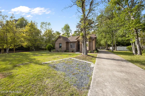 $292,000 | 801 Deerfoot Circle, New Bern, NC 28562