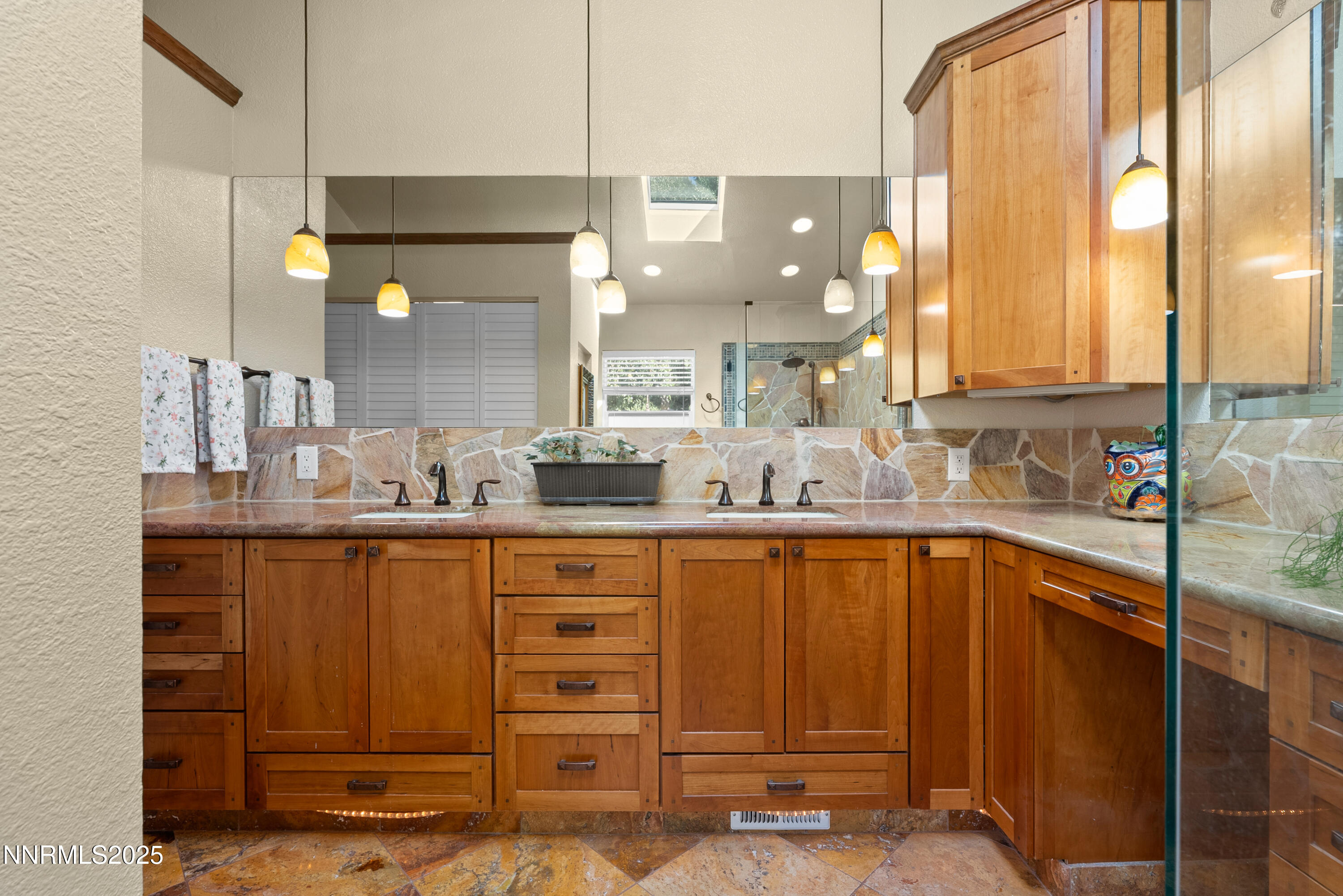 6435 Meadow Valley Lane Reno, NV 89519 - Photo 21 of 34 36-6435 Meadow Valley Ln-interior-120