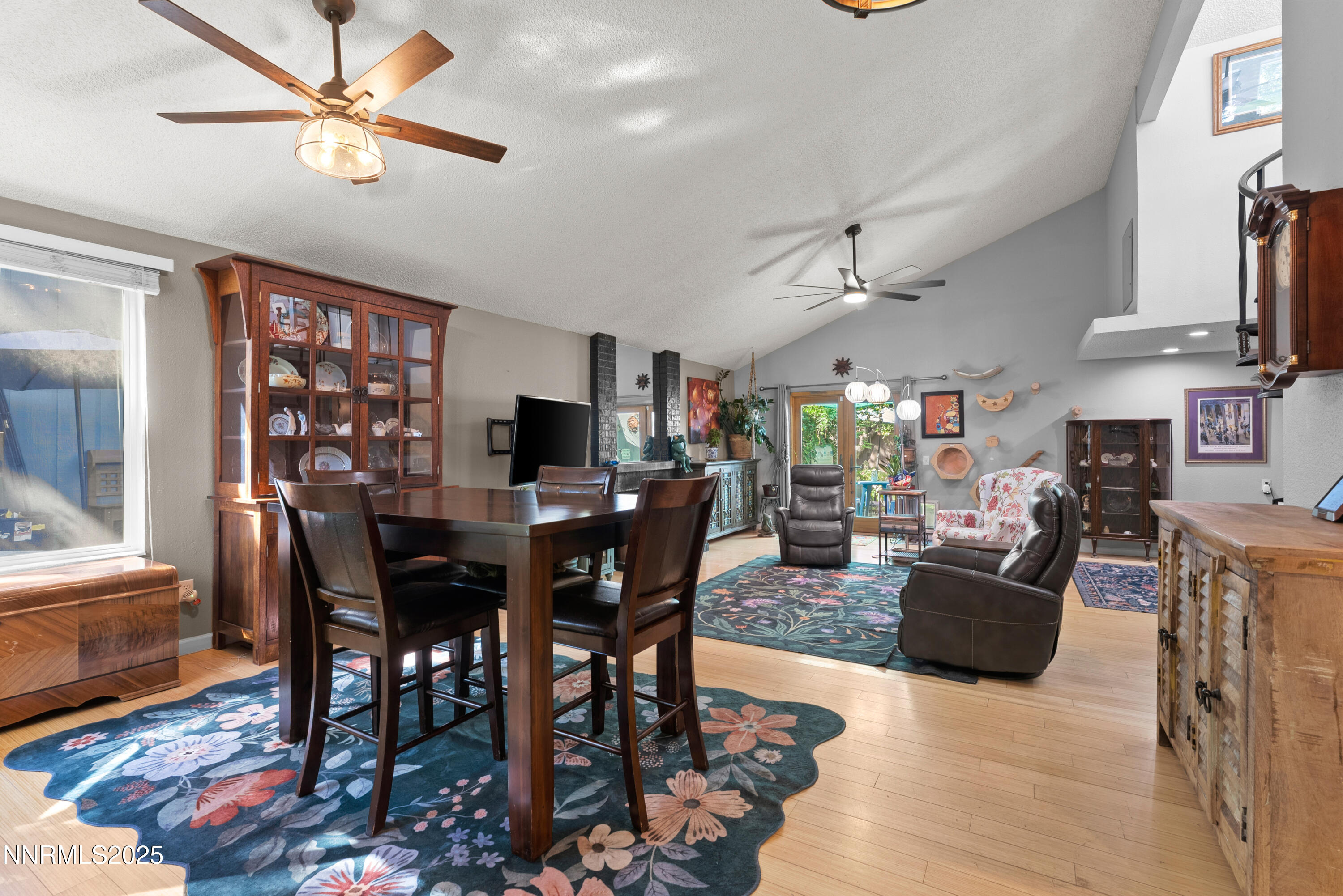 6435 Meadow Valley Lane Reno, NV 89519 - Photo 4 of 34 15-6435 Meadow Valley Ln-interior-100