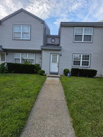 $2,300 | 22 Oyster Bay, Unit 22D, Absecon, NJ 08201