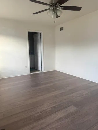 $2,300 | 22 Oyster Bay, Unit 22D, Absecon, NJ 08201