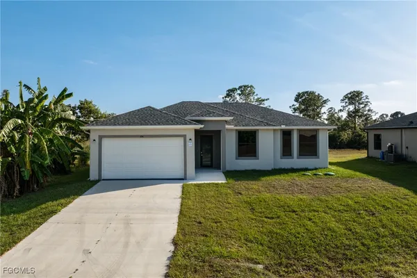 $1,990 | 1134 Cummings Street East, Lehigh Acres, FL 33974