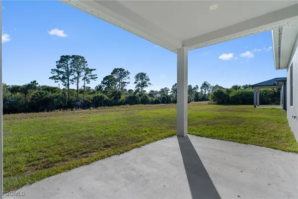 $1,990 | 1134 Cummings Street East, Lehigh Acres, FL 33974