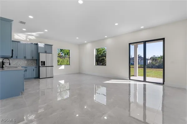 $1,990 | 1134 Cummings Street East, Lehigh Acres, FL 33974