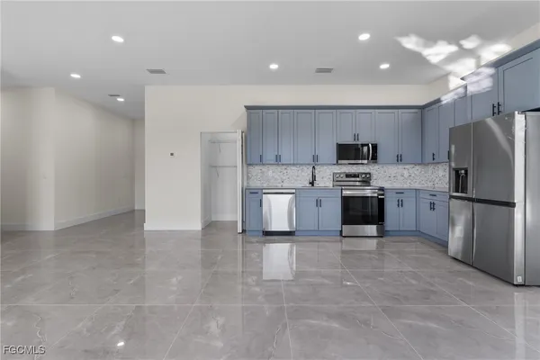 $1,990 | 1134 Cummings Street East, Lehigh Acres, FL 33974