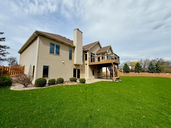 $559,900 | 1118 Beachwood Court, Antioch, IL 60002