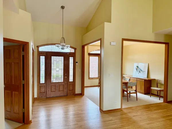 $559,900 | 1118 Beachwood Court, Antioch, IL 60002