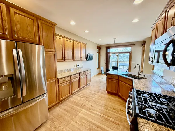 $559,900 | 1118 Beachwood Court, Antioch, IL 60002